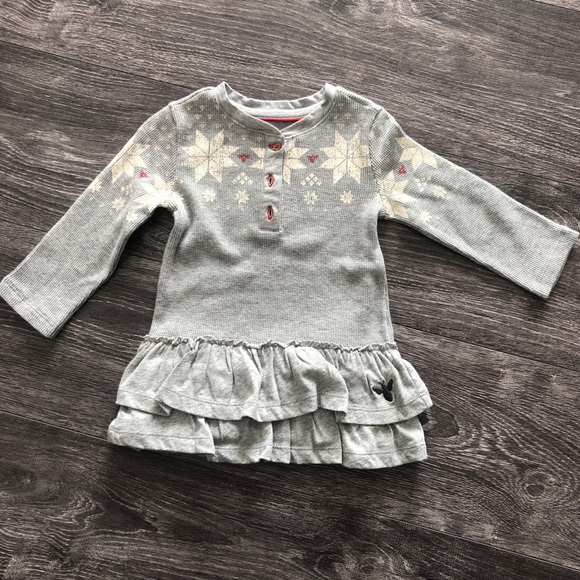 Grey Long sleeve dress with white & red details - Picture 2 of 4